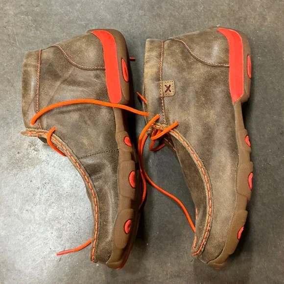 Twisted X Kids Moccasins Brown with Orange Laces